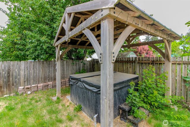 16904 18th Avenue E, Spanaway, WA 98387