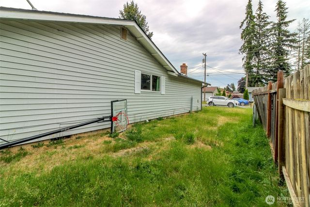 16904 18th Avenue E, Spanaway, WA 98387