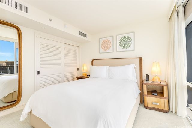 223 Saratoga Road 1619, Honolulu, HI 96815