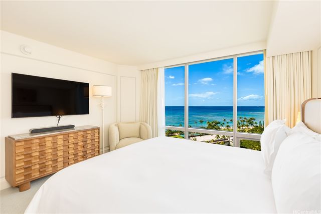 223 Saratoga Road 1619, Honolulu, HI 96815