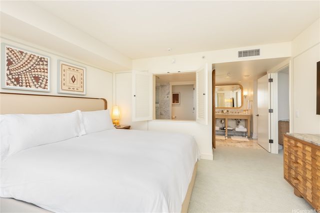 223 Saratoga Road 1619, Honolulu, HI 96815