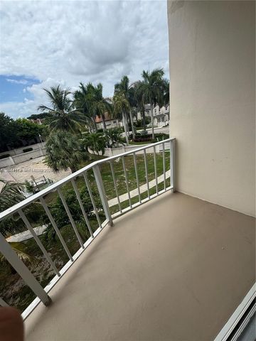 1967 S Ocean Blvd Apt 315C, Lauderdale By The Sea, FL 33062