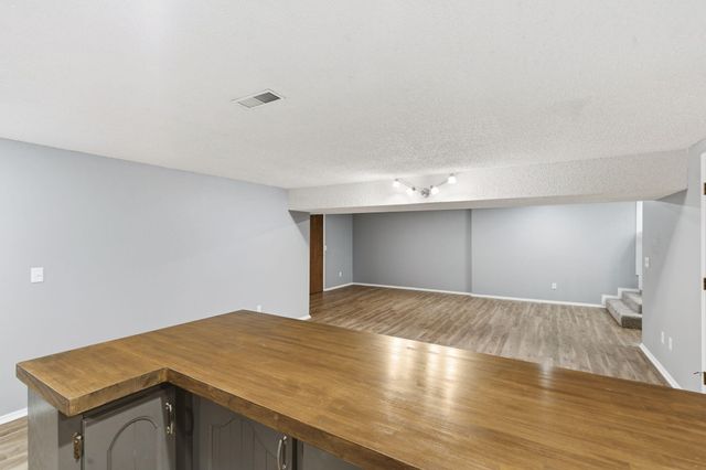 3460 E Catalpa Street, Springfield, MO 65809