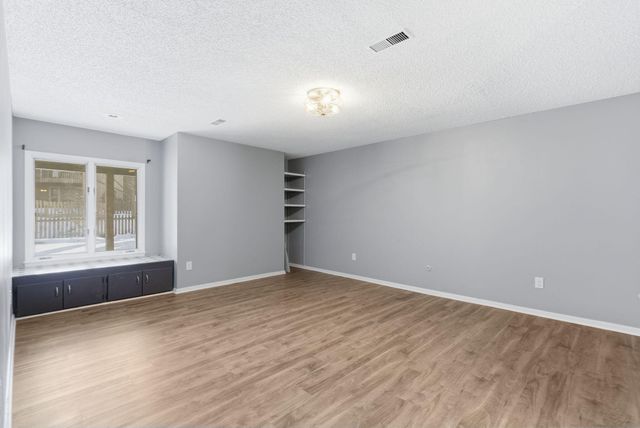 3460 E Catalpa Street, Springfield, MO 65809