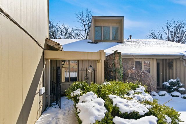 3460 E Catalpa Street, Springfield, MO 65809