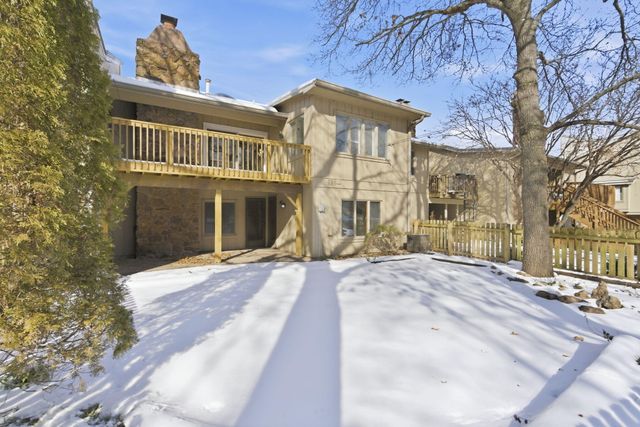 3460 E Catalpa Street, Springfield, MO 65809