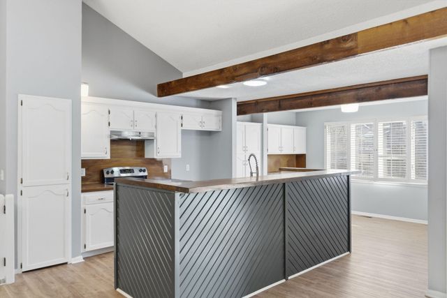 3460 E Catalpa Street, Springfield, MO 65809