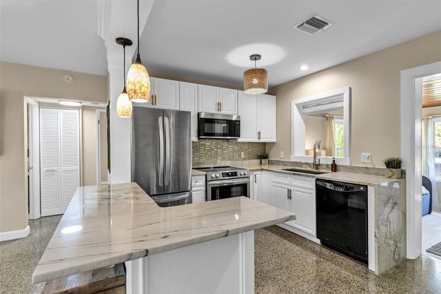 510 N OSPREY AVENUE, Sarasota, FL 34236