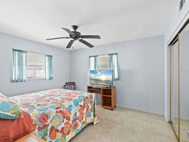 10819 86TH AVENUE, Seminole, FL 33772