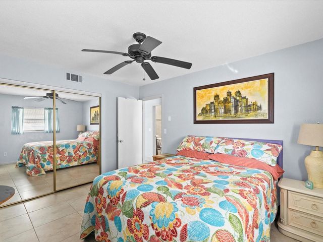 10819 86TH AVENUE, Seminole, FL 33772