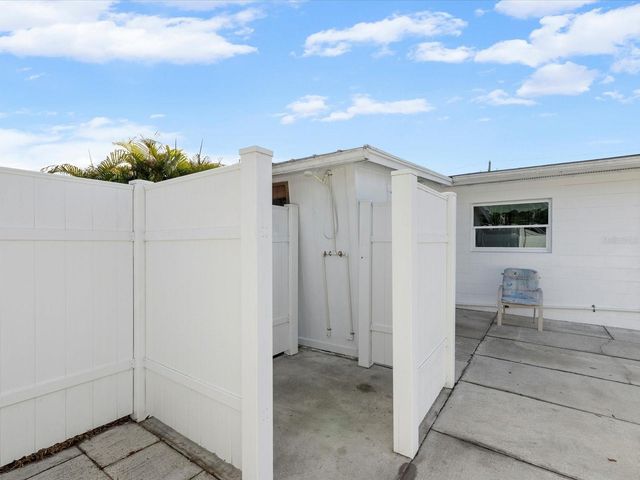 10819 86TH AVENUE, Seminole, FL 33772