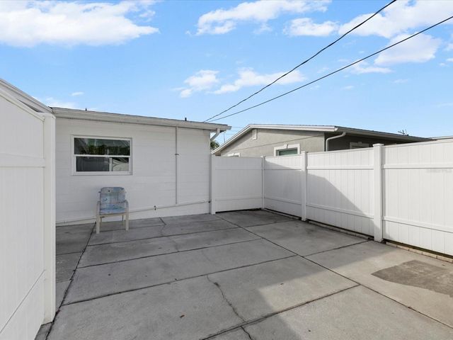 10819 86TH AVENUE, Seminole, FL 33772