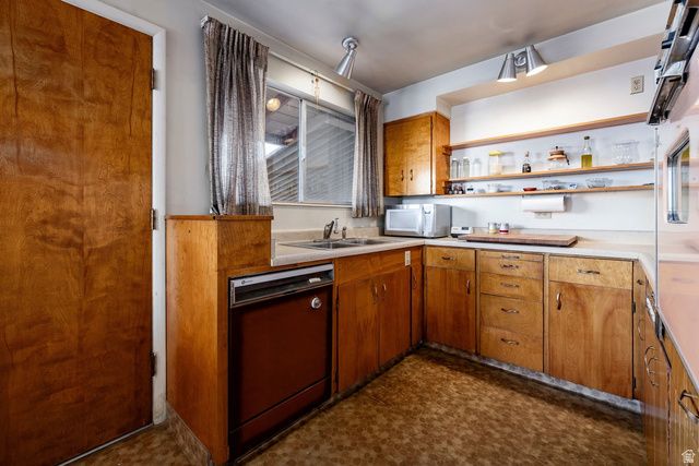 457 E 10TH AVE, Salt Lake City, UT 84103