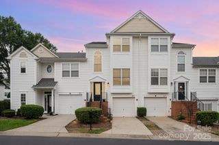 2833 Avalon Loop Road, Charlotte, NC 28269