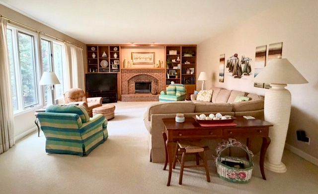 3830 Harbor Point Drive, Norton Shores City, MI 49441