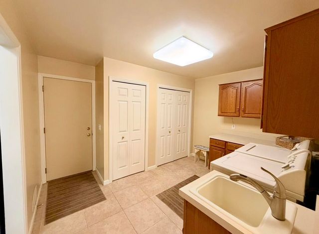 3830 Harbor Point Drive, Norton Shores City, MI 49441