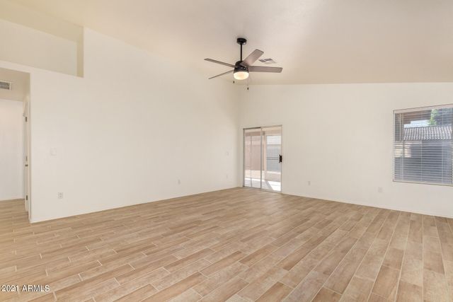 929 E SARAGOSA Street, Chandler, AZ 85225