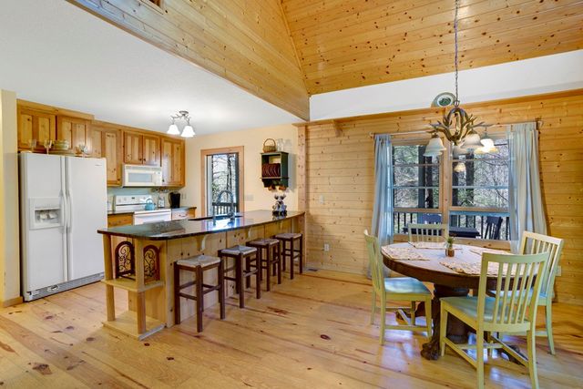 311 Vineyard Creek Way, Murphy, NC 28906