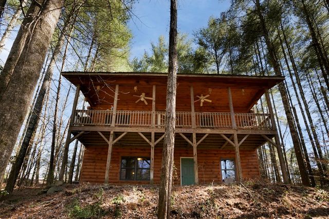 311 Vineyard Creek Way, Murphy, NC 28906