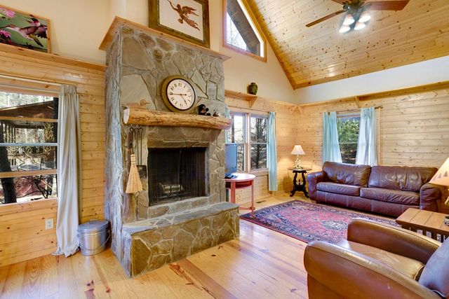 311 Vineyard Creek Way, Murphy, NC 28906