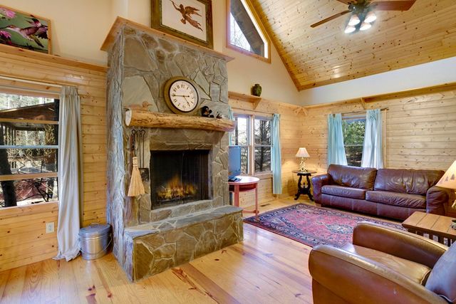 311 Vineyard Creek Way, Murphy, NC 28906