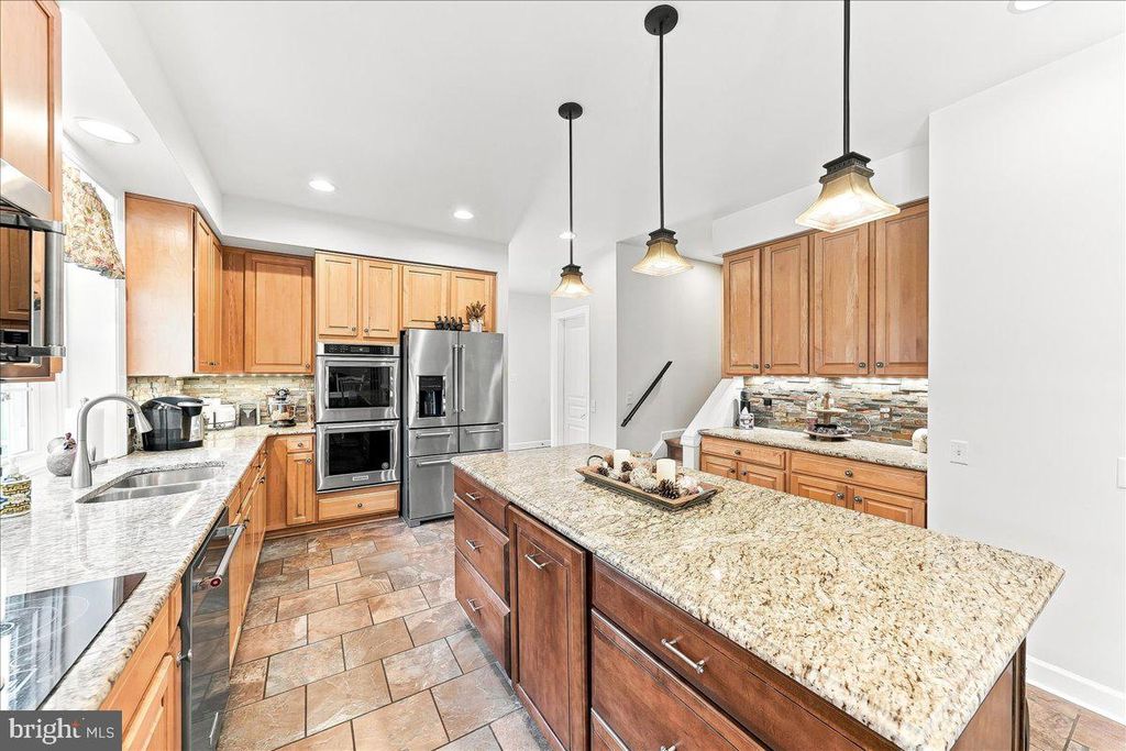 39 MAPLE LN, GLEN MILLS, PA 19342 — photo 3