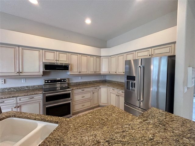 132 AMORA AVENUE, Venice, FL 34285