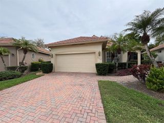 132 AMORA AVENUE, Venice, FL 34285
