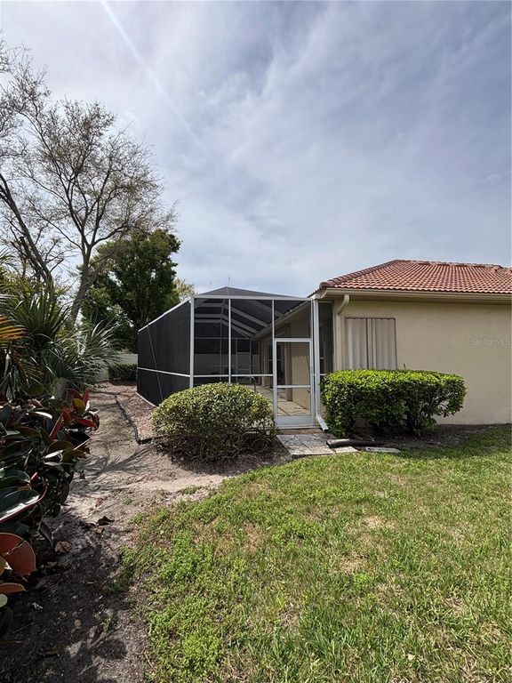 Image 35 of property listing at 132 AMORA AVENUE, Venice, FL 34285