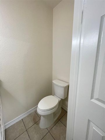 640 Wilcrest Drive 640, Houston, TX 77042