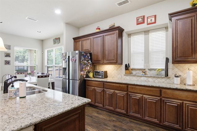 2304 Lynbridge Circle, Plano, TX 75025