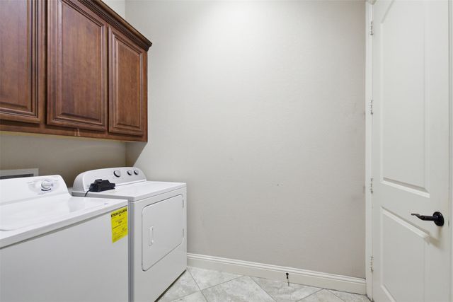 2304 Lynbridge Circle, Plano, TX 75025