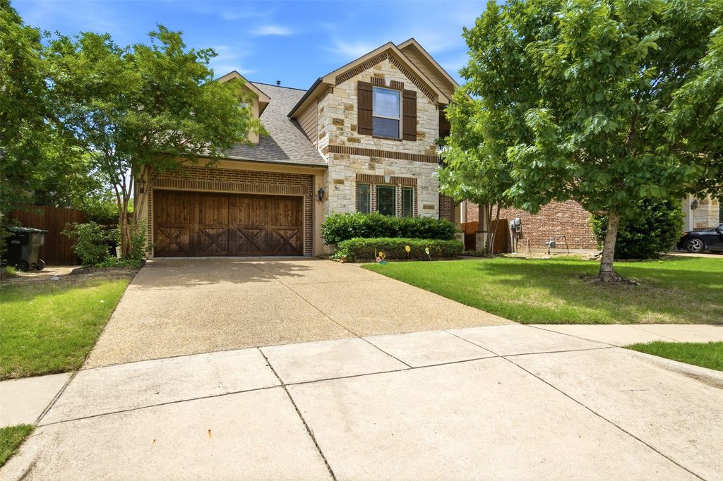 2304 Lynbridge Circle, Plano, TX 75025