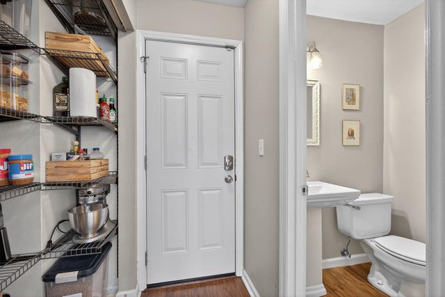 1700 Brook Park Drive, Lexington, KY 40515