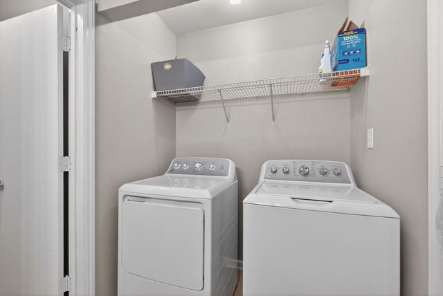 1700 Brook Park Drive, Lexington, KY 40515