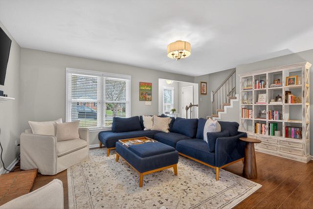 1700 Brook Park Drive, Lexington, KY 40515