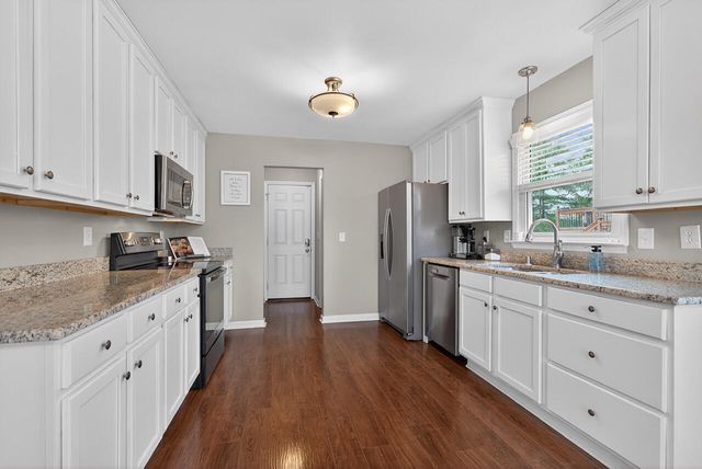 1700 Brook Park Drive, Lexington, KY 40515