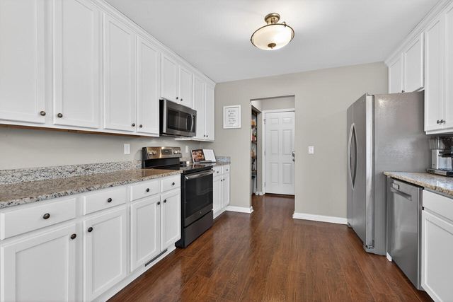 1700 Brook Park Drive, Lexington, KY 40515