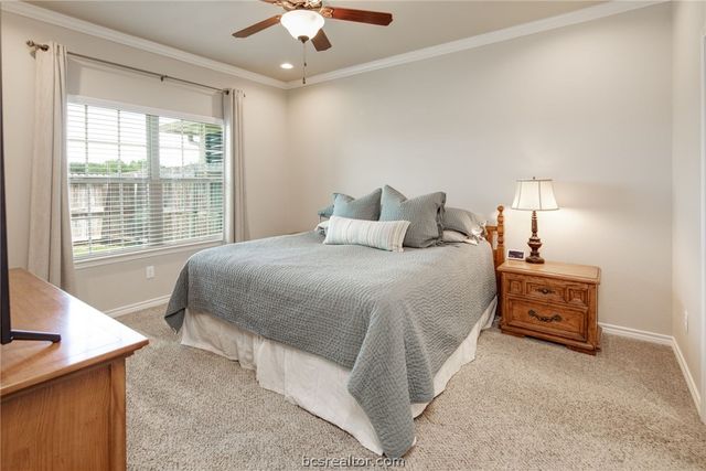 1629 Buena Vista, College Station, TX 77845
