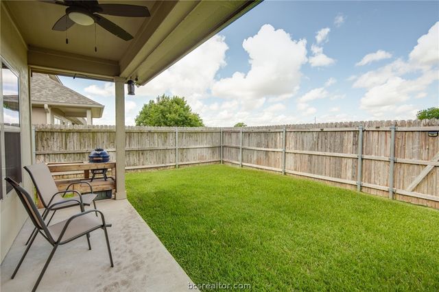 1629 Buena Vista, College Station, TX 77845