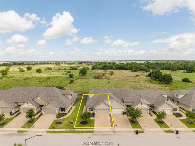 1629 Buena Vista, College Station, TX 77845