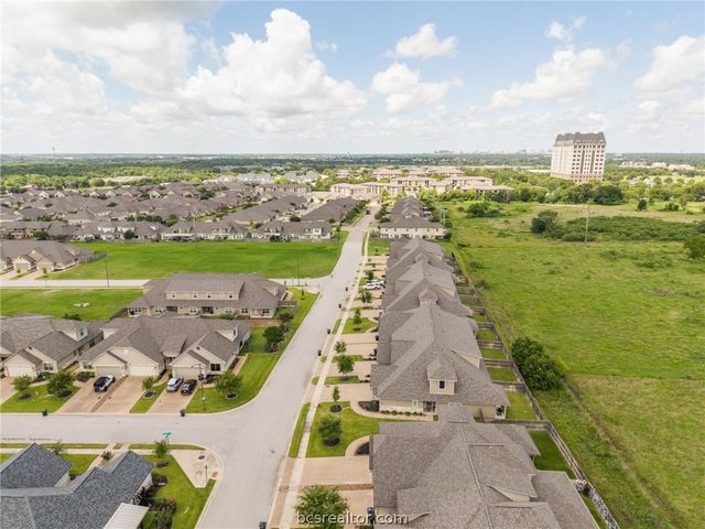 1629 Buena Vista, College Station, TX 77845