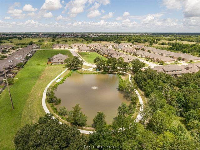 1629 Buena Vista, College Station, TX 77845