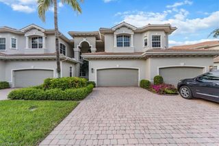 7128 Lemuria CIR # 702, Naples, FL 34109