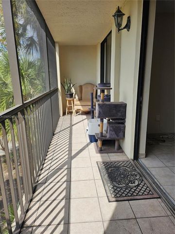 8005 SW 107th Ave 305, Miami, FL 33173