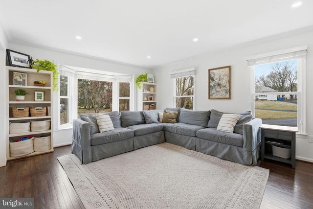 10172 YORKTOWN WAY, Great Falls, VA 22066