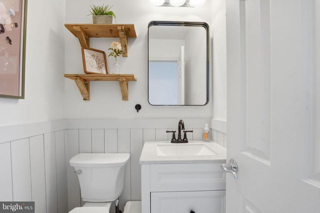 10172 YORKTOWN WAY, Great Falls, VA 22066