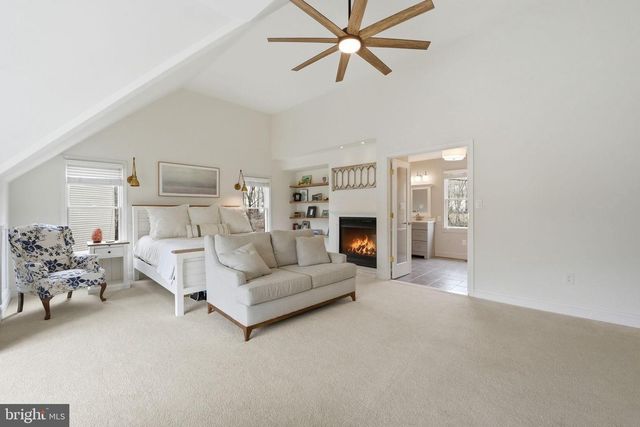 10172 YORKTOWN WAY, Great Falls, VA 22066