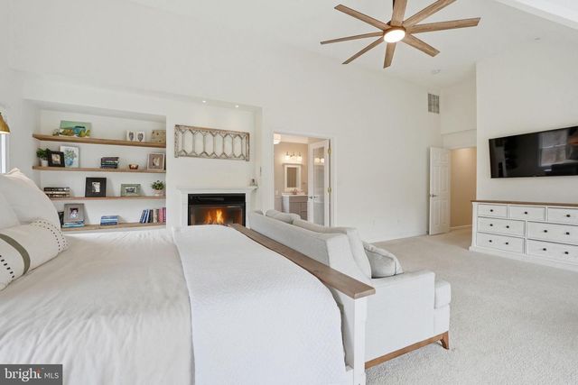 10172 YORKTOWN WAY, Great Falls, VA 22066