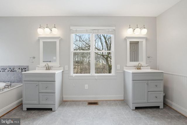 10172 YORKTOWN WAY, Great Falls, VA 22066